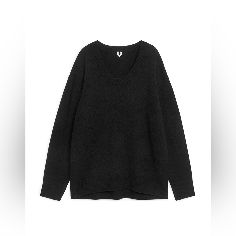 ARKET Scoop Neck Cashmere Blend Sweater